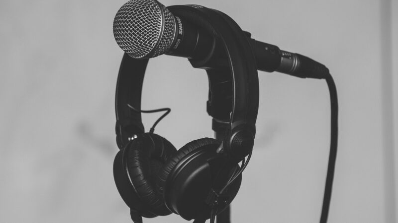 Czy mikrofony pojemnościowe są lepsze od innych typów mikrofonów?